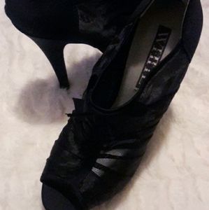 Very Wang White Collection Heels